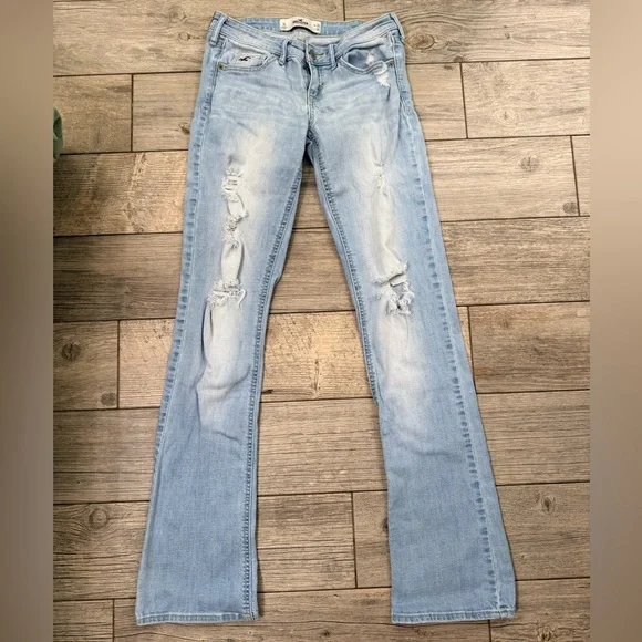 Hollister Distressed Low Rise Boot Cut Jeans • Size 3L - Picture 1 of 5